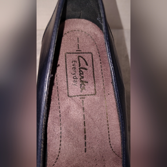 Clark's Everyday Comfort Navy Blue Mary Jane Pumps SZ 6M Office Heels Executive - Picture 9 of 16
